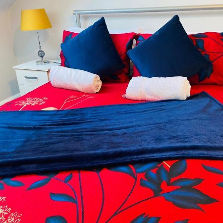 London Manor Homes Ngoại thất bức ảnh