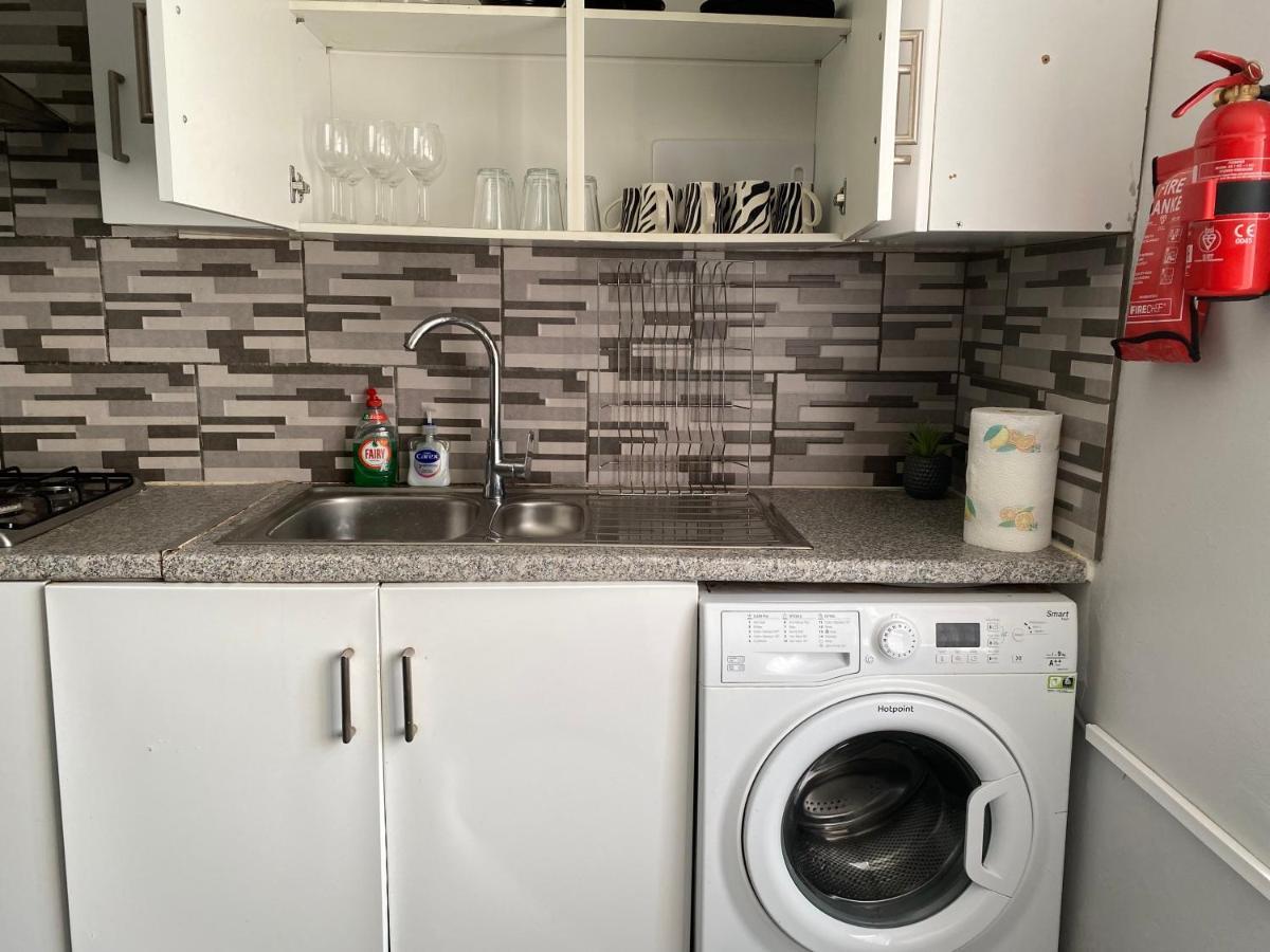 London Manor Homes Ngoại thất bức ảnh