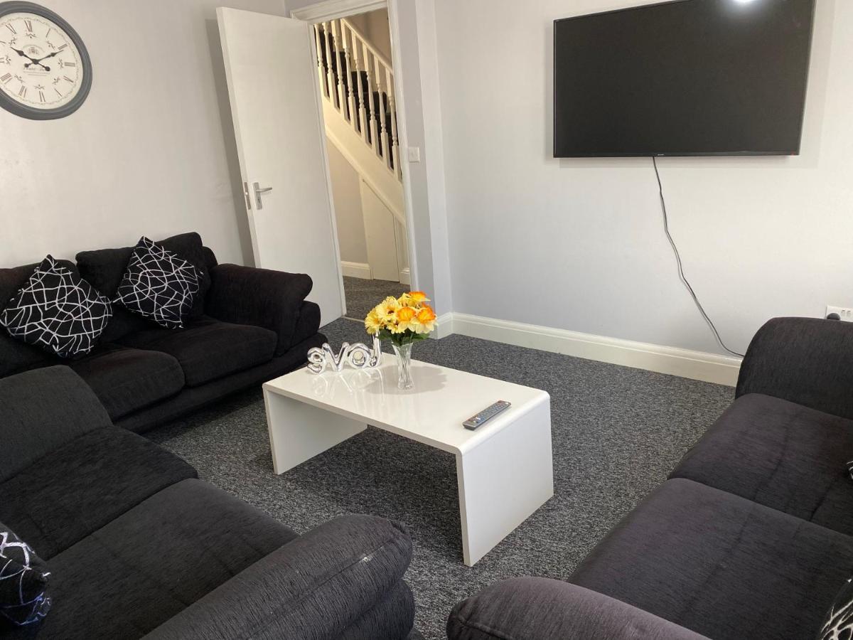 London Manor Homes Ngoại thất bức ảnh