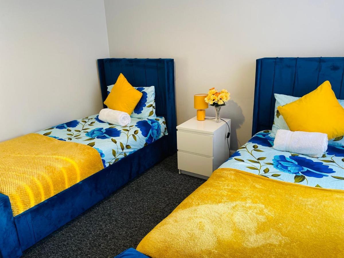 London Manor Homes Ngoại thất bức ảnh