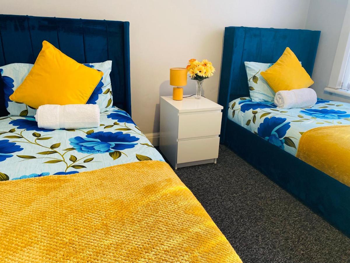 London Manor Homes Ngoại thất bức ảnh